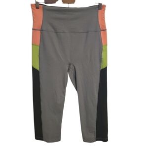 SPANX | Women's Cropped Gray Colorblock Compression Leggings (Size XL)